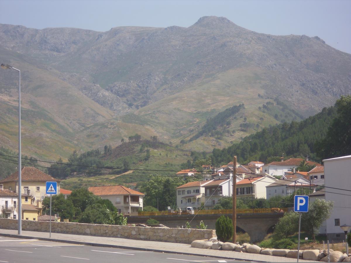 Pensao Estrela Hotell Unhais Da Serra Exteriör bild