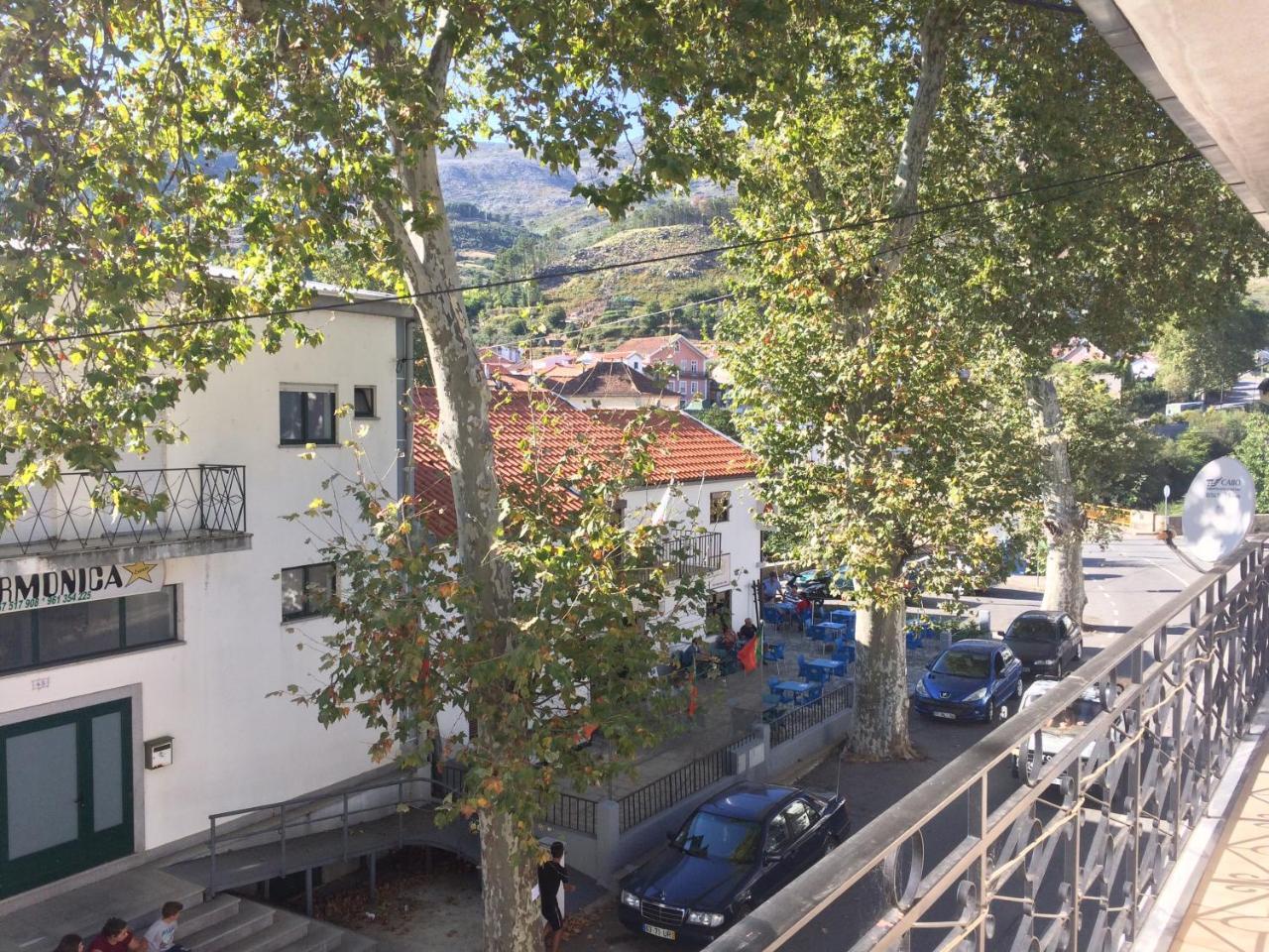 Pensao Estrela Hotell Unhais Da Serra Exteriör bild